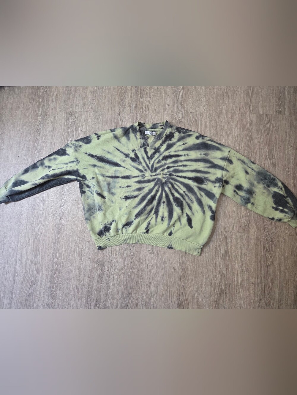Bershka Green & Black Tie-Dye Crewneck Sweatshirt